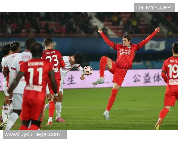 中超精彩战报巴黎圣日耳曼大胜里昂补时进球点燃全场激情