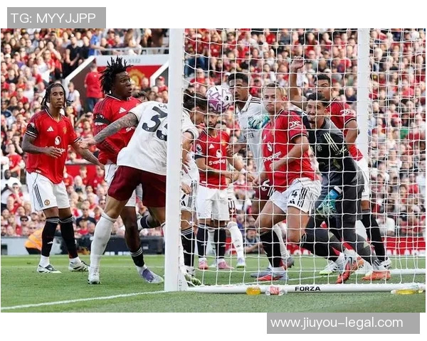 英超激战:尤文图斯狂胜那不勒斯五球零封引发全场震动